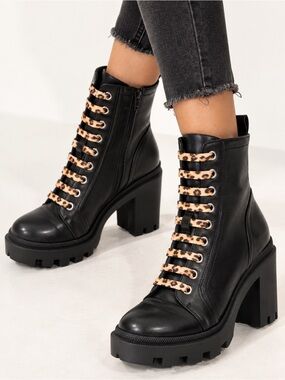 🆕 Gianni Bini Heeled Boots